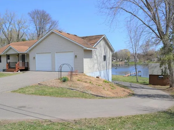 30085 Neal Ave, Lindstrom, MN 55045