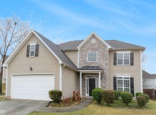 1220 Saint James Pl, Loganville, GA