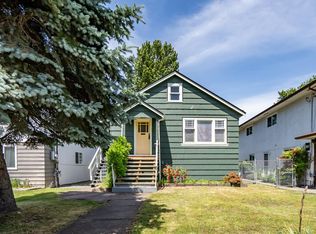 1963 Fraser Ave, Pt Coquitlam, BC V3B 1N4