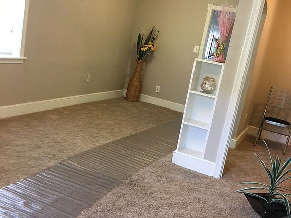 5th image of 5075 Chateau Ave