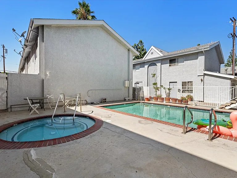 9660 Sepulveda Blvd #10 — Photo 5