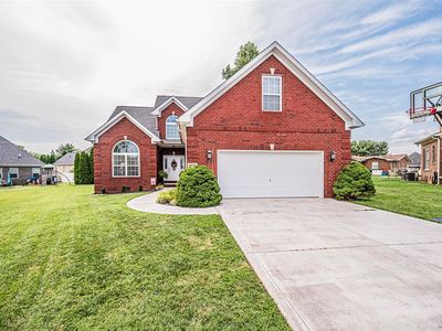 2013 Grider Oaks Ct, Bowling Green, KY, 42104