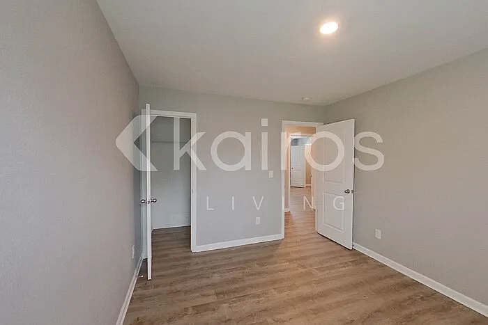 6008 Argyle Loop — Photo 26