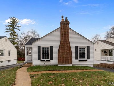 2800 Manderly Dr, Saint Louis, MO, 63144