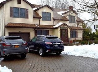 175 Old Wilmot Rd, Scarsdale, NY 10583