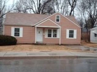 4916 Mission Rd, Roeland Park, KS 66205