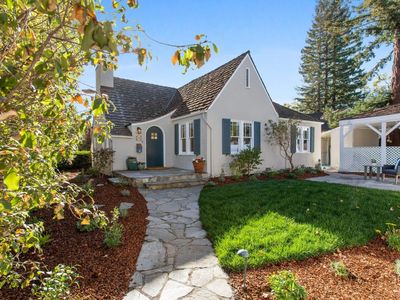 2290 Ramona St, Palo Alto, CA, 94301