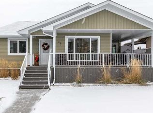 42 E Somerside Gate SE, Medicine Hat, AB T1B 0M1