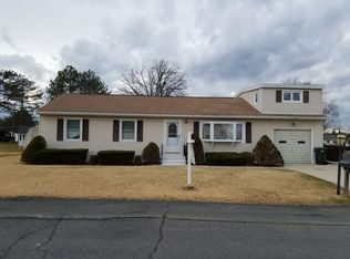11 Rudolph Ct, Cohoes, NY 12047