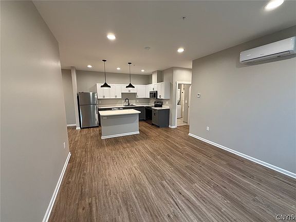 2nd image of 214 Kinne Rd #202