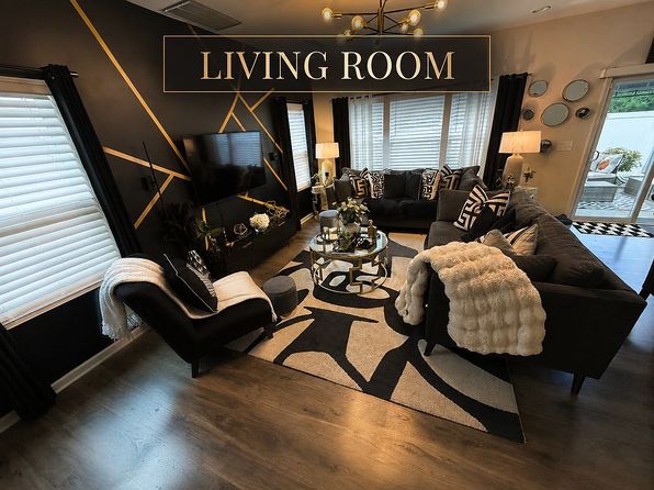 1101 Freeman View Dr