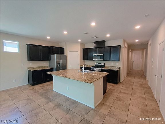 5th image of 2119 Del Aqua Ave