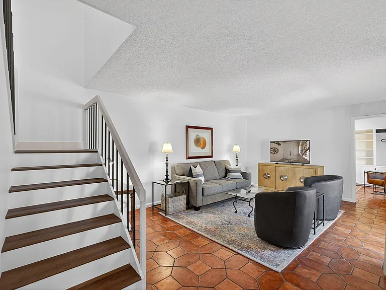 1700 Embassy Dr #103 — Photo 15