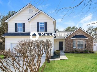 1371 Pebble Ridge Ln, Hampton, GA 30228