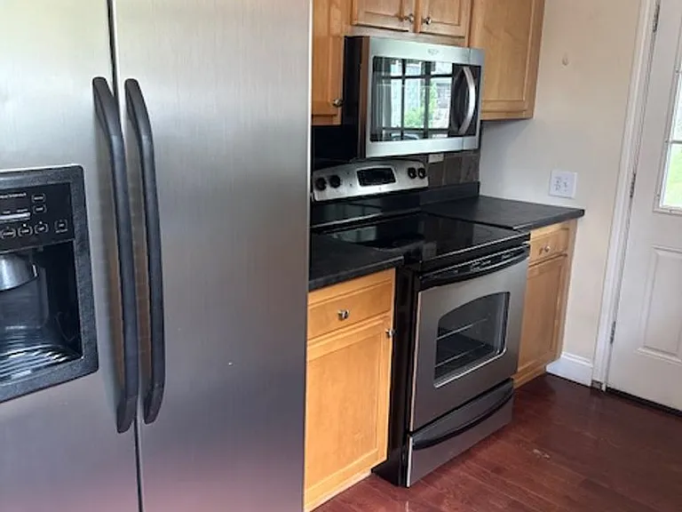 3552 Beechwood Blvd — Photo 3