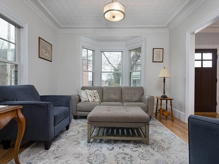 176 Beacon St #2 — Photo 6