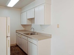 10401 Rockingham Dr #81, Rancho Cordova, CA 95670