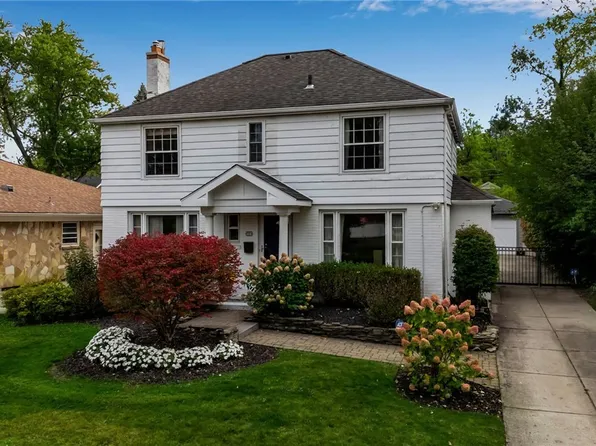 94 Walton Dr, Amherst, NY 14226