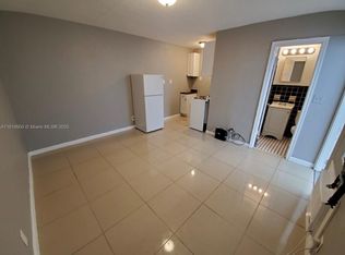1719 Lincoln St #1B, Hollywood, FL 33020