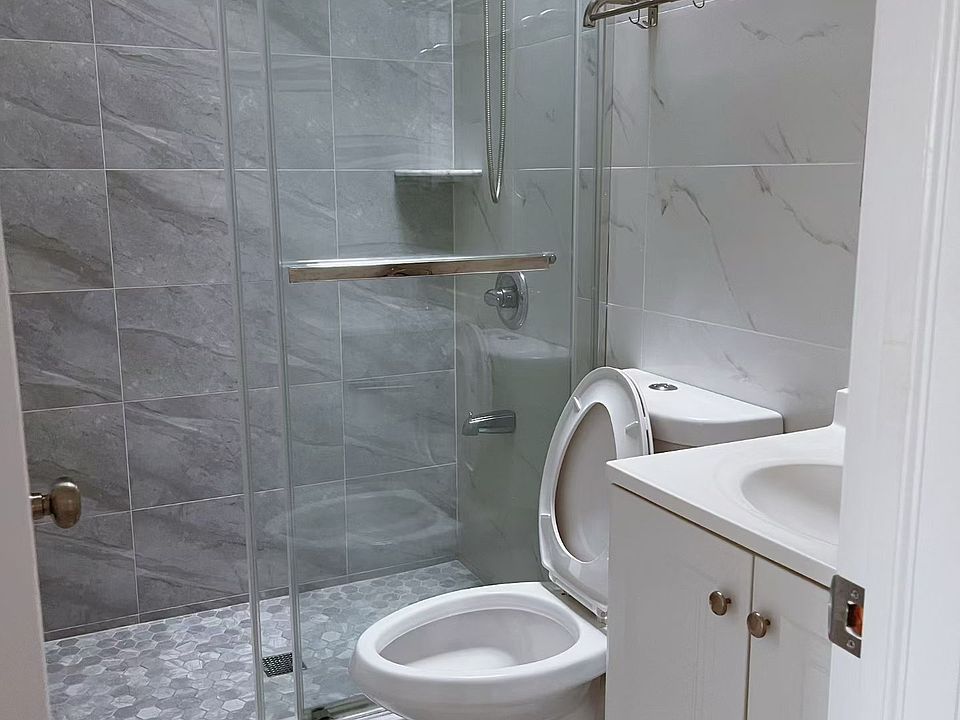 2nd image of 5922 Kissena Blvd APT 2