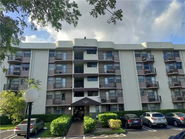 2771 Riverside Drive #207 A, Coral Springs, FL 33065