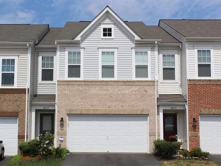 24715 Gracehill Ter — Photo 1