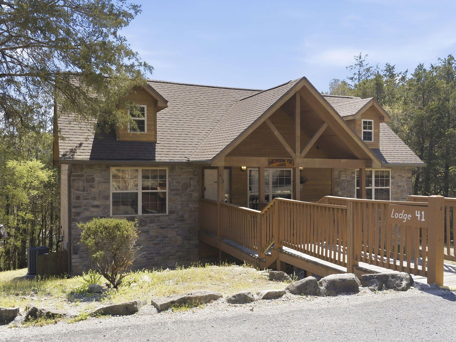 412 Baldknobber Drive