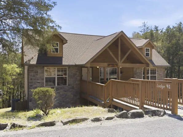 412 Baldknobber Drive, Branson West, MO 65737