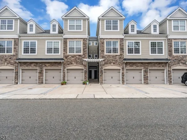 504 Lopez Ln, Morris Plains Boro, NJ 07950