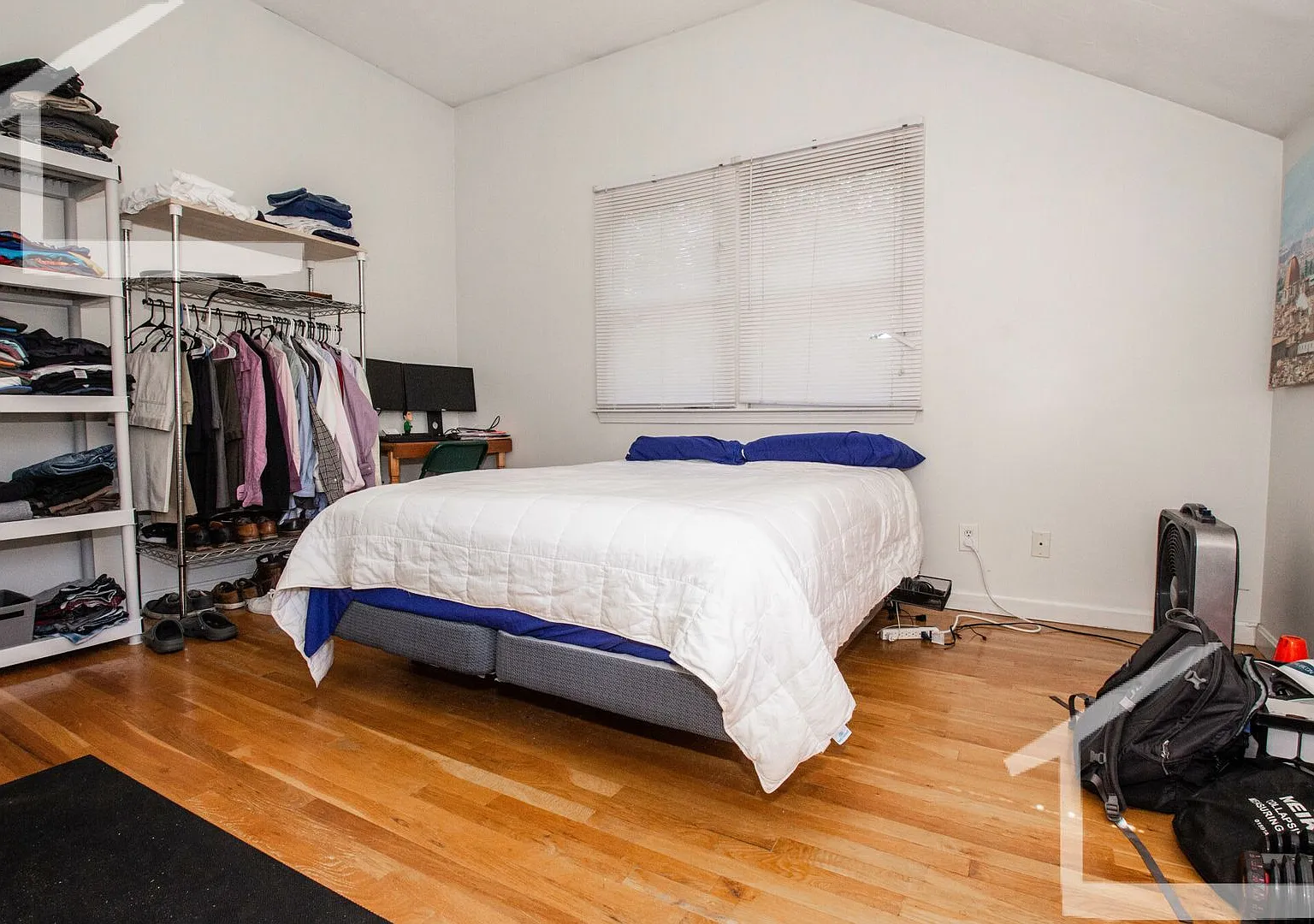 Large Townhouse in Allston, Parking Included, Laundry is in the Unit, Central Heat/AC, Deck — Photo 3