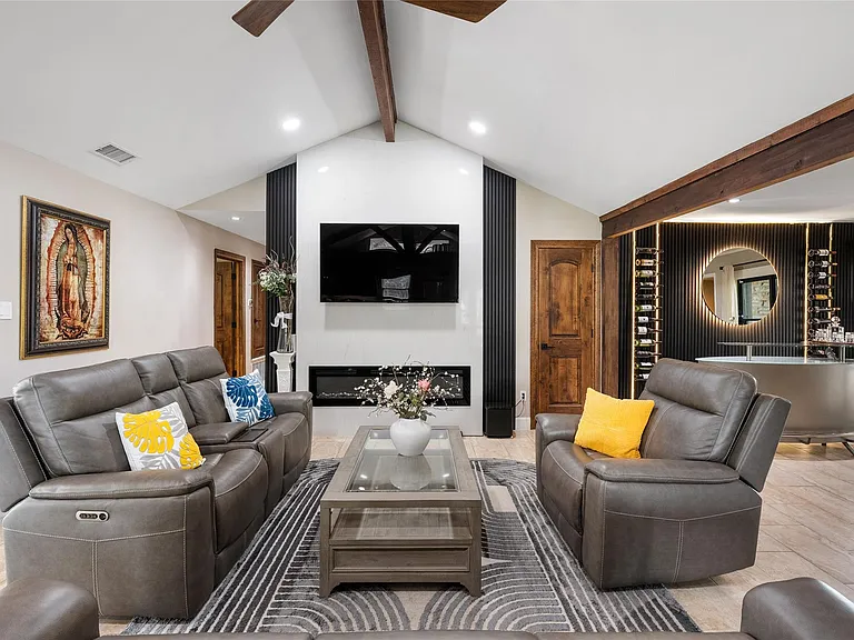 301 Oak Ridge Rd — Photo 8