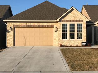 912 E Twisted Oak Rd, Derby, KS 67037