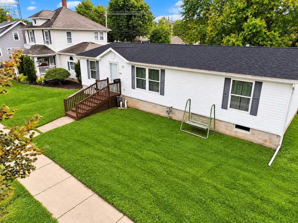 725 N 5th St, Fremont, OH 43420