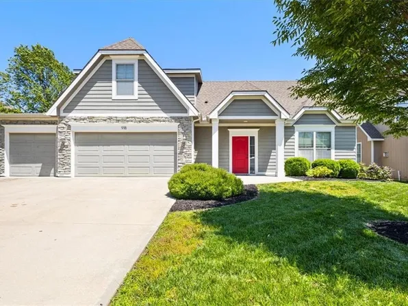 918 Drum Dr, Lawrence, KS 66049