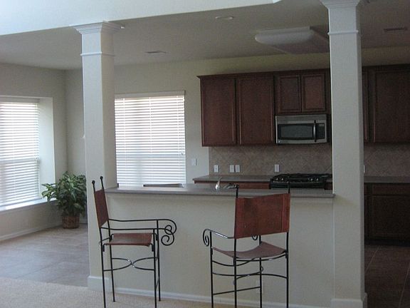 3rd image of 461 Sweet Gum Dr