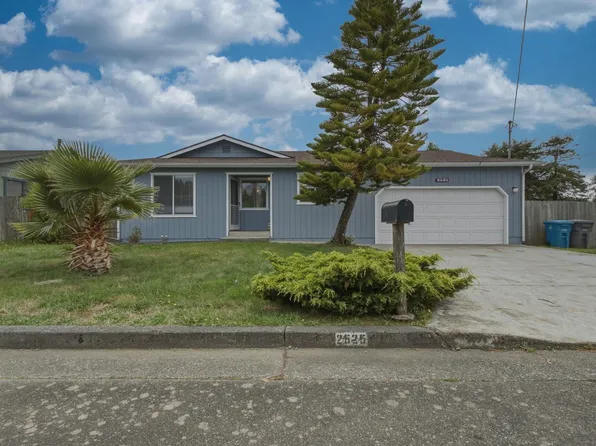 2525 Oliver Ave, Crescent City, CA 95531
