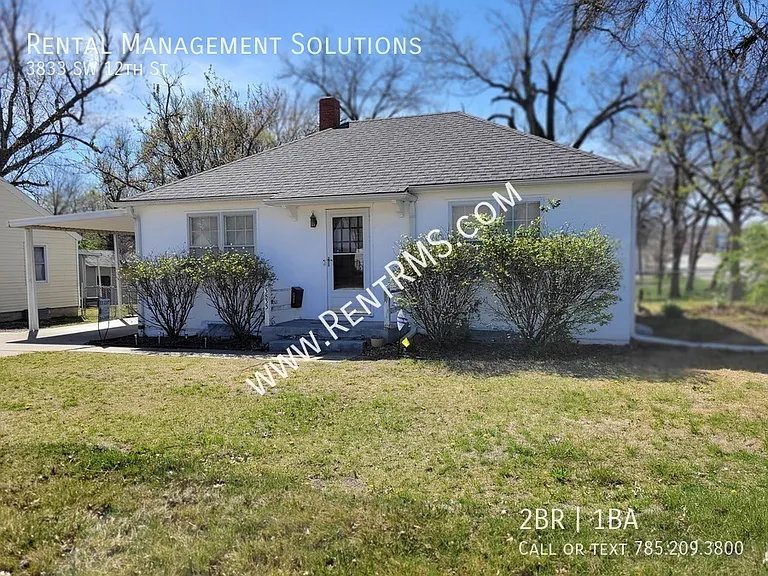 3833 SW 12th St — Photo 2