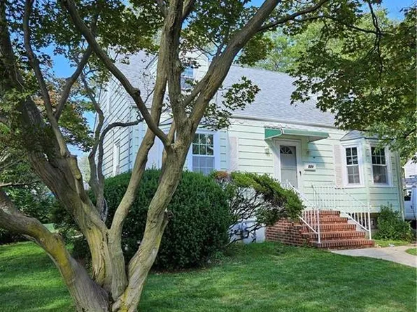 579 4th Ave, North Brunswick, NJ 08902