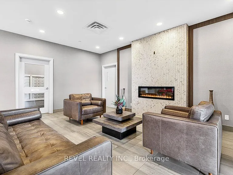 150 Oak Park Blvd #503 — Photo 5
