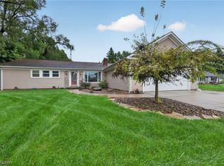 1246 Applegrove St NE, Canton, OH 44721