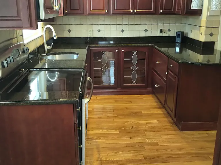 178 Salem St — Photo 2