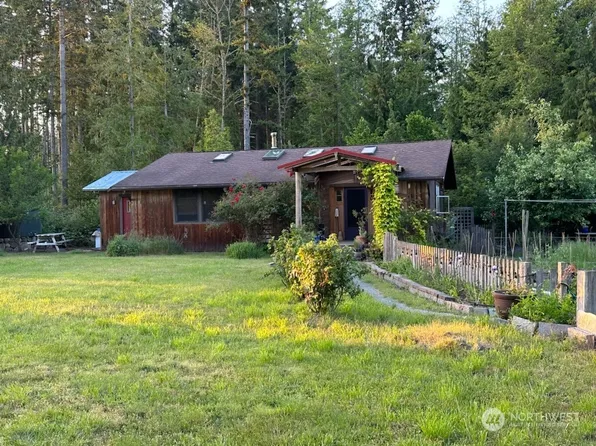 4119 Campbell Road, Clinton, WA 98236
