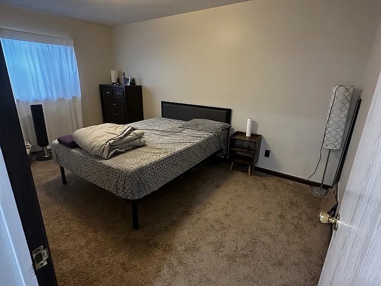 176 E Long Lake Rd — Photo 3