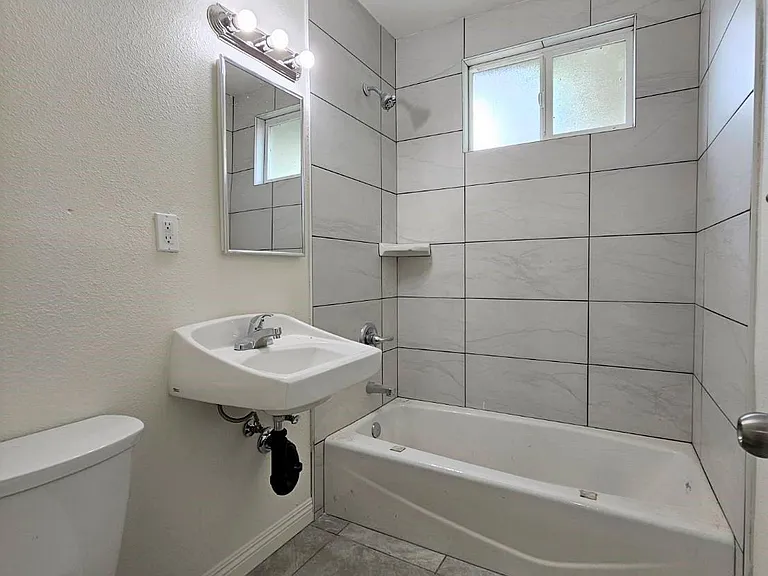 2715 N Central Ave #2715 — Photo 11