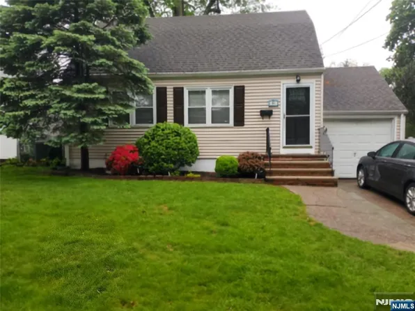 80 Romano Dr, Dumont, NJ 07628
