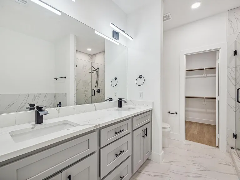 3430 Mount Pleasant St #B — Photo 8
