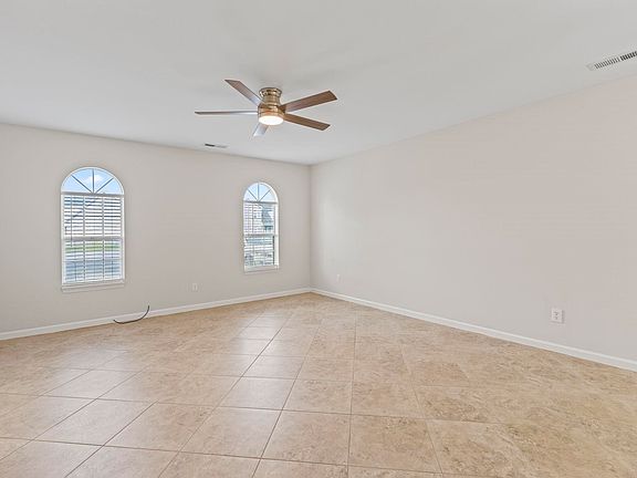 5th image of 4285 Parkway Ln. #4285