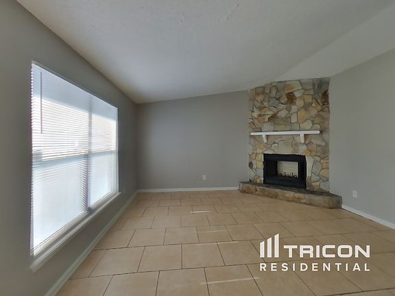 2nd image of 2356 Sharon Lake Dr