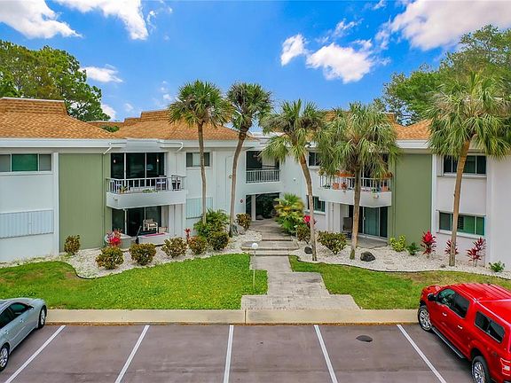 4th image of 311 Island Way APT 102