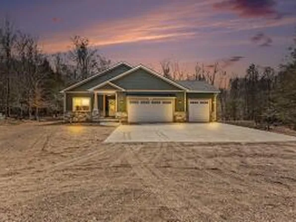 10 Morton Trl, Montague, MI 49437